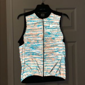 Nike vest